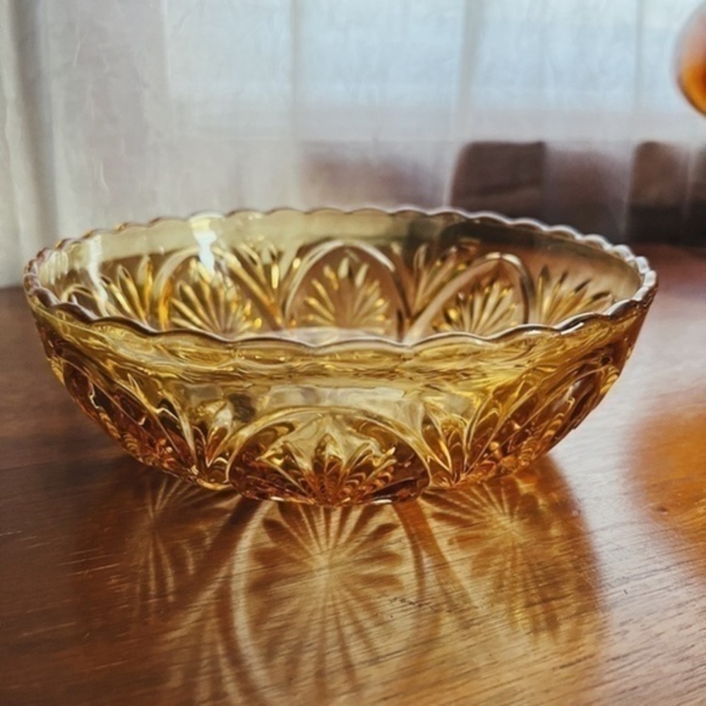 Anchor Hocking Vintage Medallion Star Bowl